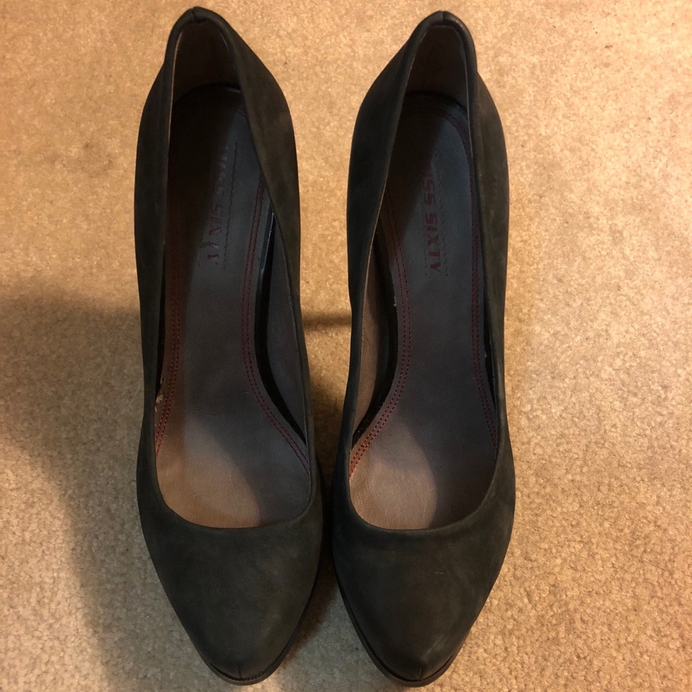 Black suede heels